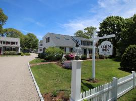 The Tern Inn Bed & Breakfast and Cottages，位于West Harwich的海滩短租房