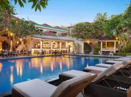 Sagara Villas and Suites Sanur，位于沙努尔的带按摩浴缸的酒店