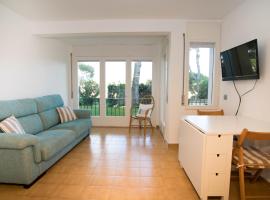 Espectacular apartamento en el corazón de Calella!，位于卡莱利亚德帕拉弗鲁赫尔的酒店