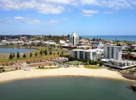 Bunbury Hotel Koombana Bay，位于班伯里的酒店