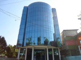 Homecation Kaziranga Continental，位于卡齐兰加的酒店