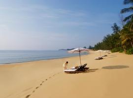 Tanjong Jara Resort - Small Luxury Hotels of the World，位于龙运的酒店