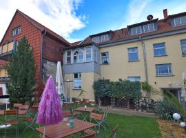 Spacious Apartment in Ballenstedt Harz near Lake，位于巴伦施泰特的酒店