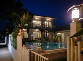 Sea Sand House Resort，位于科隆万的酒店