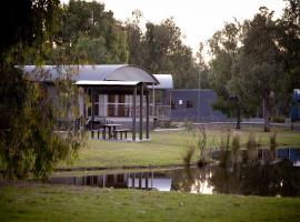 Tasman Holiday Parks - Moama on the Murray，位于莫阿马的度假园