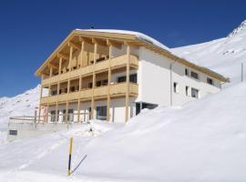 berghotel turtschi，位于Am Bach的酒店