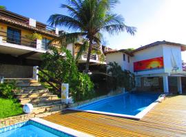 Flat Geribá com linda vista, 500 metros da praia，位于布希奥斯的公寓式酒店