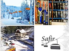 Safir przy samym WYCIĄGU，位于卡尔帕奇比利扎滑雪缆车附近的酒店