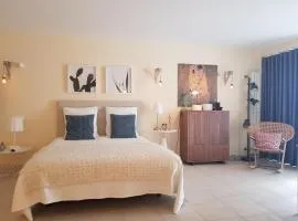 Cabanas Apartments Sea View