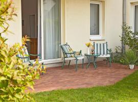 Apartment Arielle mit Terrasse，位于岑平的酒店