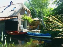 Giethoorn Lodge