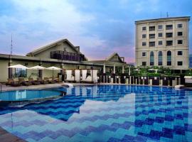 Grand City Hall Hotel & Serviced Residences，位于棉兰美丹火车站附近的酒店