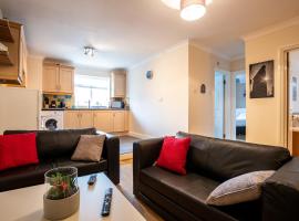 Spacious 2BR Flat in Stansted，位于斯丹斯达蒙费雪特的酒店