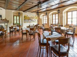 Burgschänke & Herberge Goldener Löwe，位于巴特迪本的酒店