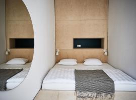 Isabella Living，位于马里博尔的酒店