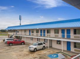 Motel 6-Winnie, TX，位于温尼的酒店