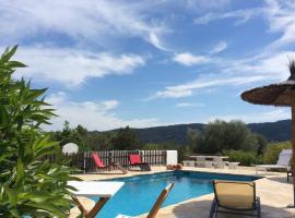 Villa Can Mestreso Suite Ibiza，位于圣胡安包蒂斯塔的自助式住宿