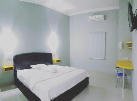 SURYA INN，位于Watdek的酒店