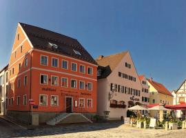 Stadthotel Kachelofen，位于克伦巴赫的酒店