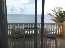 Puerto Atlantico, Arguineguin, Gran Canaria，位于Stange的酒店