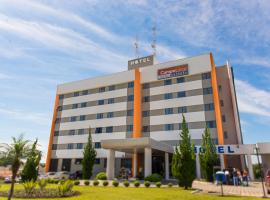 Hotel Campo Largo Express，位于坎普拉古的酒店