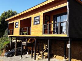 Valdivia, Cabañas camino a Niebla，位于瓦尔迪维亚的酒店