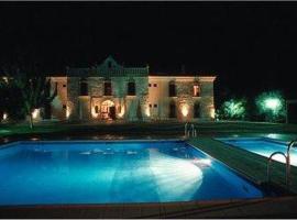 Hotel Cortijo de Iznajar，位于伊斯纳哈尔的酒店