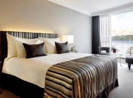 Hotel 2 continentes，位于佩诺诺梅的酒店