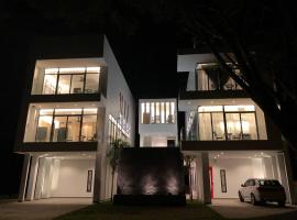 The Dahlias at Afamosa Melaka，位于Kampong Batang Melekek的酒店