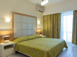 Muses Studios，位于Kournás的酒店