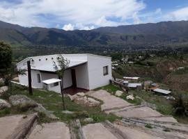 Cabañas Loma de El Pelao，位于塔菲德尔瓦勒的木屋