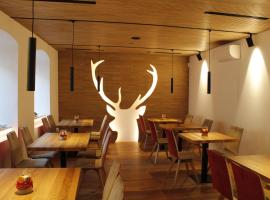 Gasthof Zum Hirschen Margreid，位于Magrè allʼ Adige的酒店