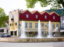 Hotel D Isabel，位于阿尔库什迪瓦尔德维什的酒店