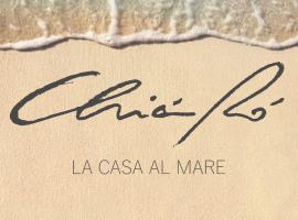 ChiàRò-La casa al mare，位于米诺利的Spa酒店