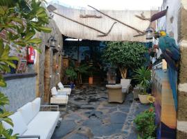 La Piedra Viva Agüimes , Siete hermanos，位于阿古伊梅斯的酒店