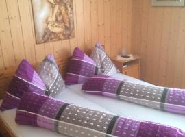 费尔森堡餐厅宾馆，位于坎德格伦德的酒店