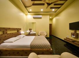 Hotel Saptarang Residency，位于Panhāla的酒店
