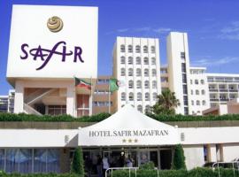 Hotel Mazafran，位于宰拉勒达的带停车场的酒店