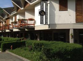 Albergo Ristorante Leon D'Oro，位于圣斯泰法诺达韦托的酒店