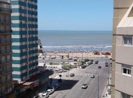 Mar del Plata，位于马德普拉塔Bristol Beach附近的酒店