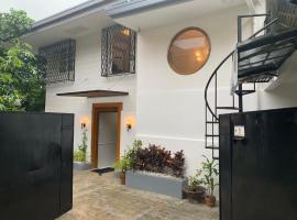 Courtyard Hotel，位于马尼拉的酒店