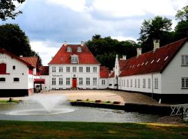 Simons Golf Club & Hotel Nybogaard，位于巴勒鲁普的酒店