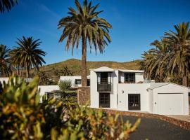 Casita Palmera, Country Home, Haria, Lanzarote，位于阿里亚的酒店