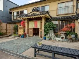 阿祖马日式旅馆