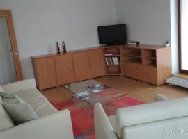 Apartmán u golfu v Beskydech，位于切拉德纳的酒店