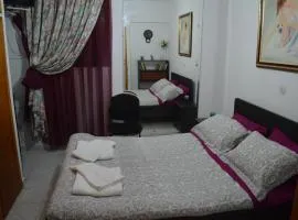 Apartment in the Center of Aigio F