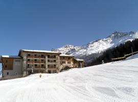 Hôtel Club mmv Le Val Cenis ***，位于琴山朗勒堡的度假园