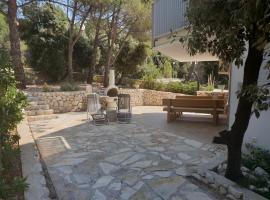 Apartment Rina Deluxe，位于伊穆尼的酒店