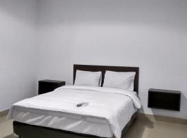 Phoenix Hotel，位于Bitung的酒店