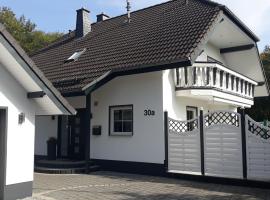 FeWo Meyer mit privatem Pool & Gartensauna，位于Mähren的酒店